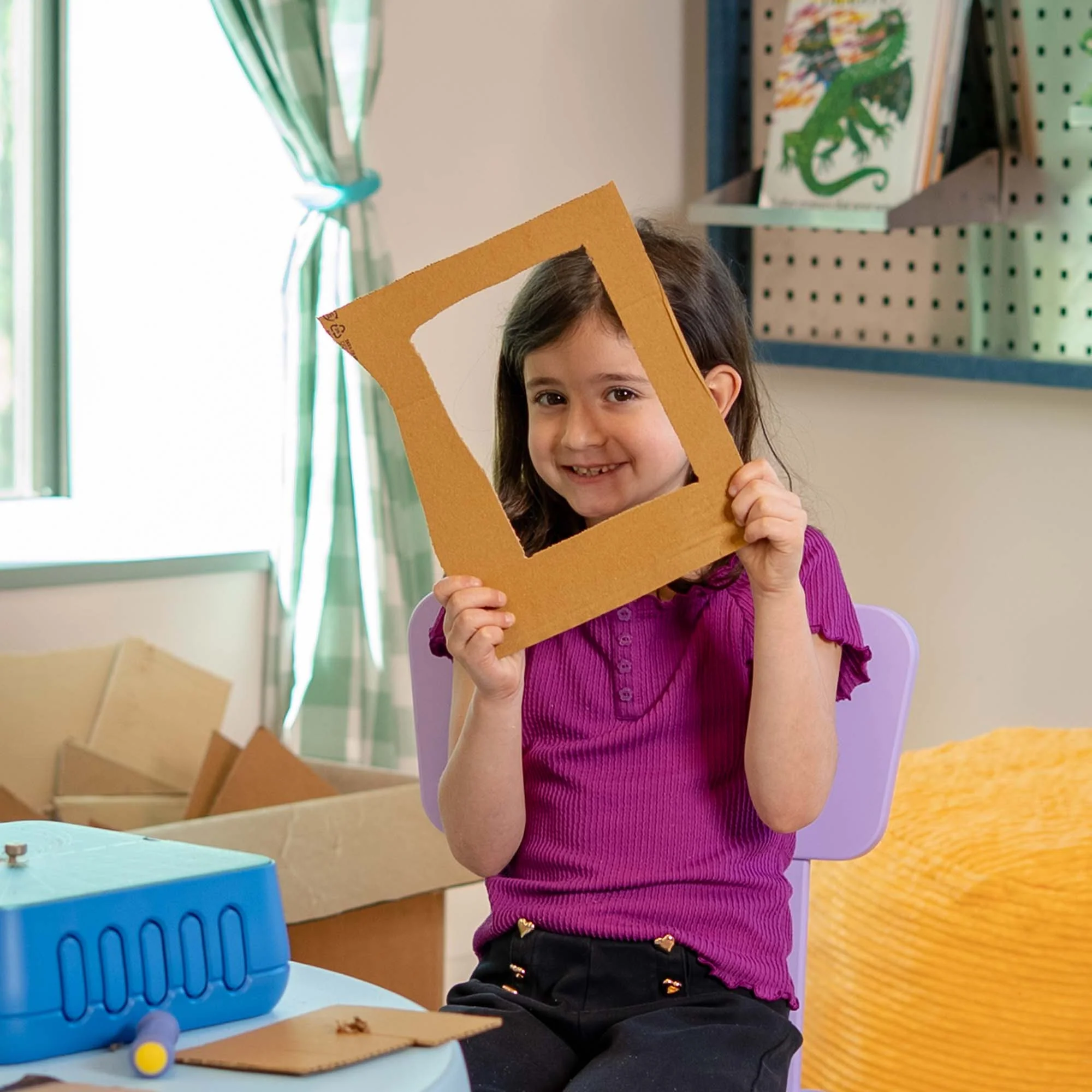 Cardboard Hole Punch Tool - Image 3