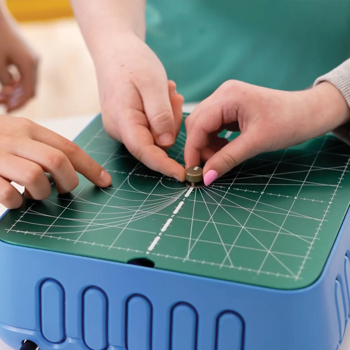ChompSaw (with Hole Punch & Scoring Tool) (AUS) - Image 3